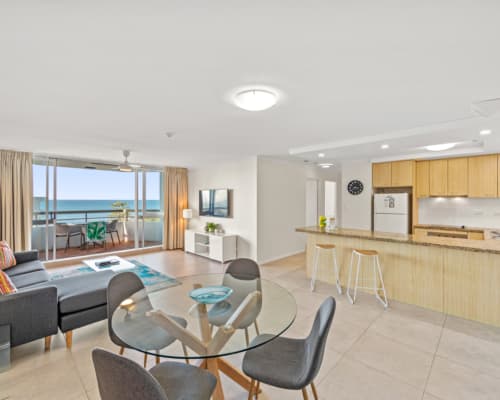 1-bedroom-ocean-view-mooloolaba-accommodation (4)