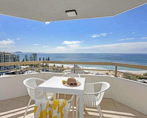 1-bedroom-panoramic-view-mooloolaba-accommodation (1)