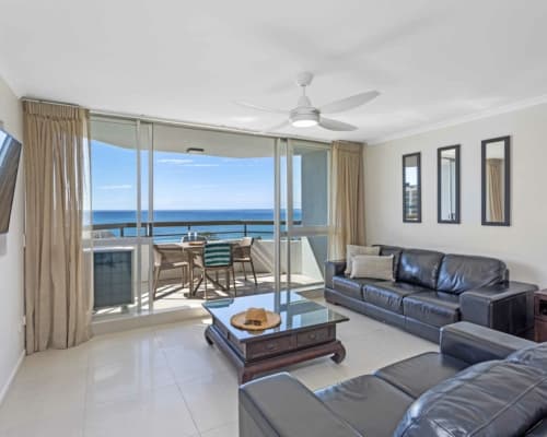 2-bedroom-ocean-view-mooloolaba-accommodation (1)