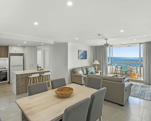 2-bedroom-panoramic-view-mooloolaba-accommodation (7)