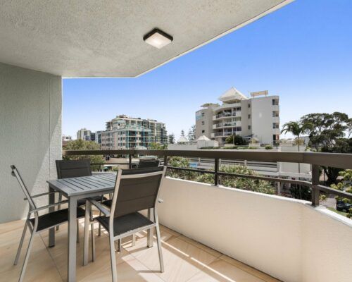 3 bed pool garden holiday mooloolaba (1)