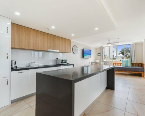 3 bed pool garden holiday mooloolaba (5)