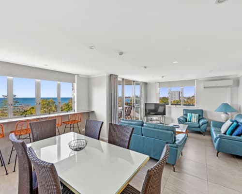 3-bedroom-ocean-view-mooloolaba-accommodation (7)