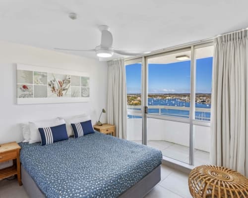 3-bedroom-panoramic-view-mooloolaba-accommodation (5)