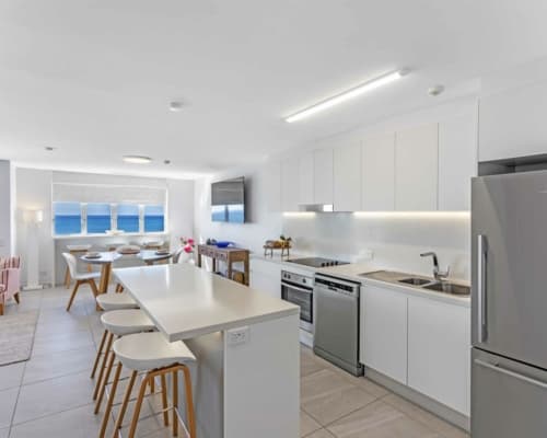 3-bedroom-panoramic-view-mooloolaba-accommodation (6)