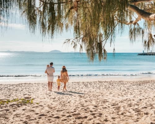 mooloolaba-beach-family-fun