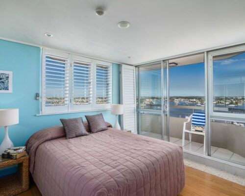 u11d 3 bed pano view mooloolaba holiday (4)