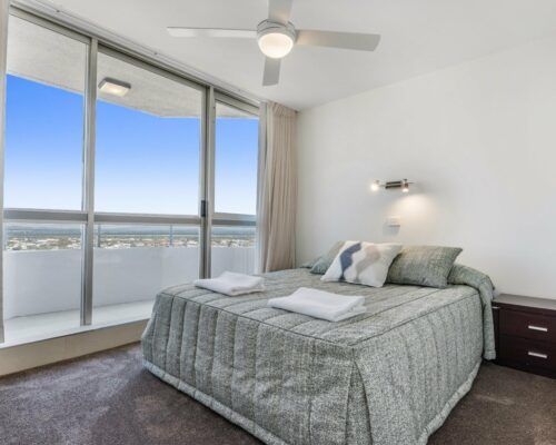 u15d 3 bed pano view mooloolaba holiday (11)