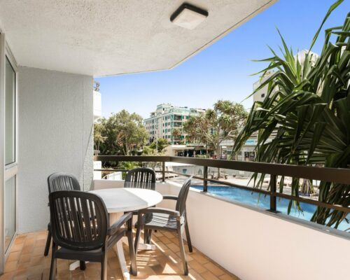 u1d 3 bed pool garden holiday mooloolaba (3)