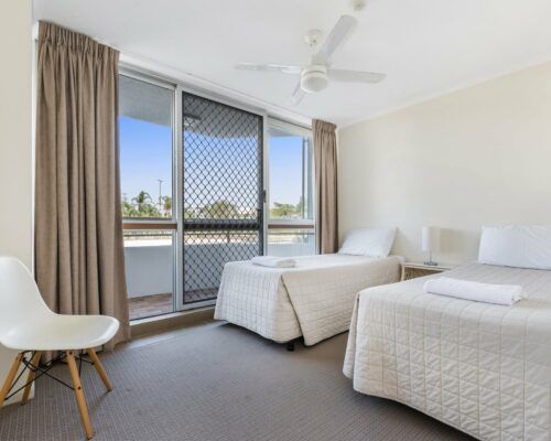 u1d 3 bed pool garden holiday mooloolaba (8)