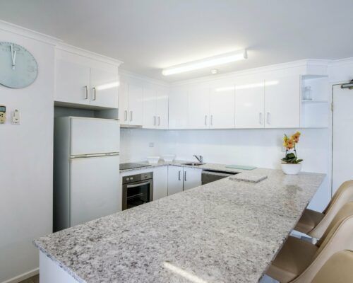 u4c 2 bed pool garden mooloolaba beach (14)