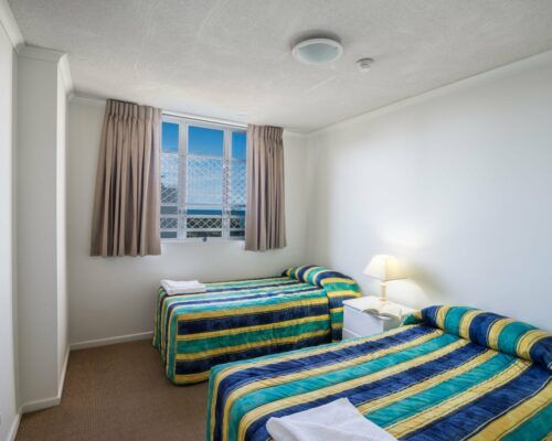 u6b 2 bed oceanview mooloolaba accommodation (9)