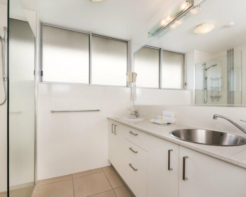 unit15a 3 bed pano view mooloolaba holiday (19)